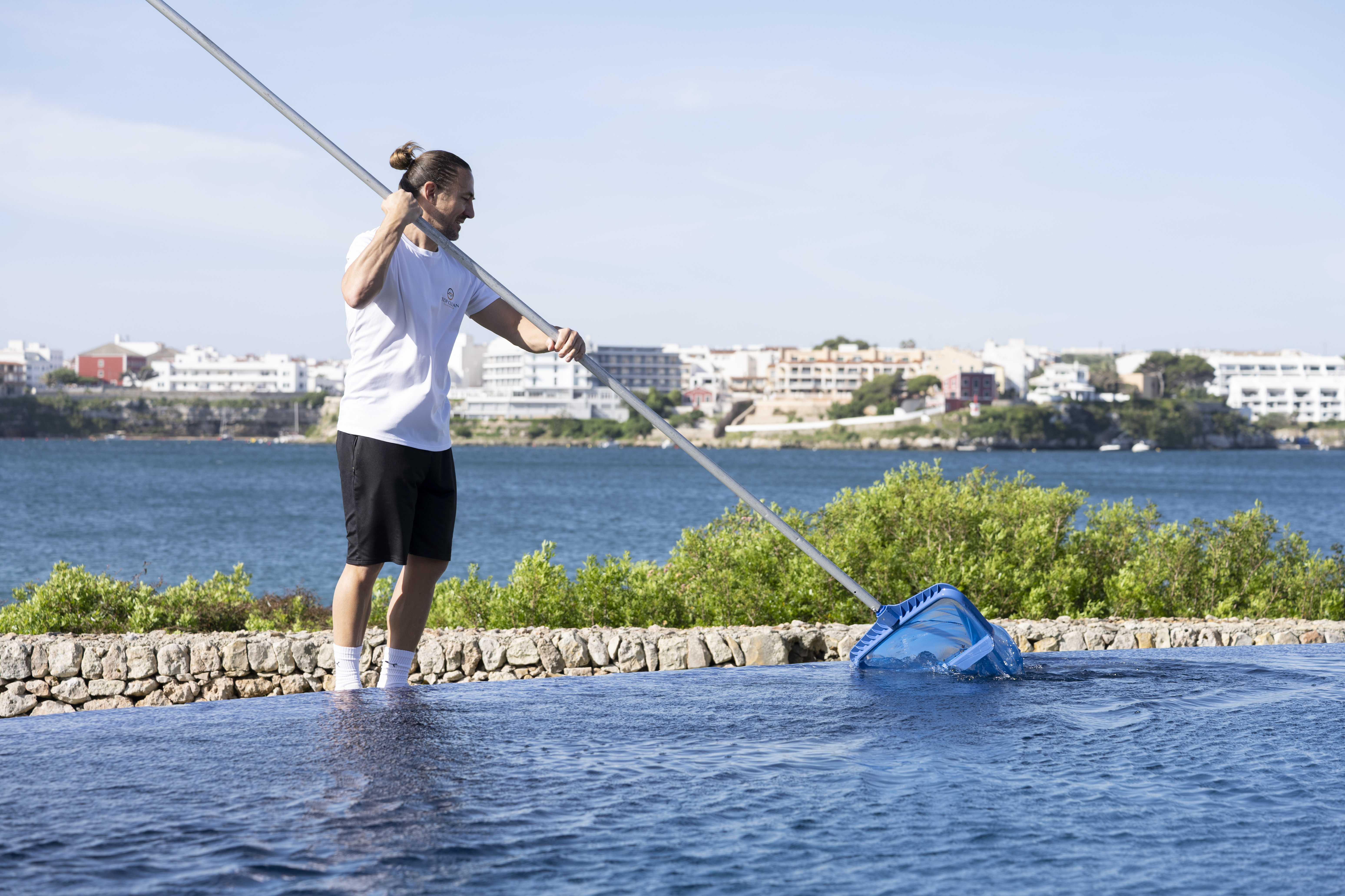 Piscinas y Jardines